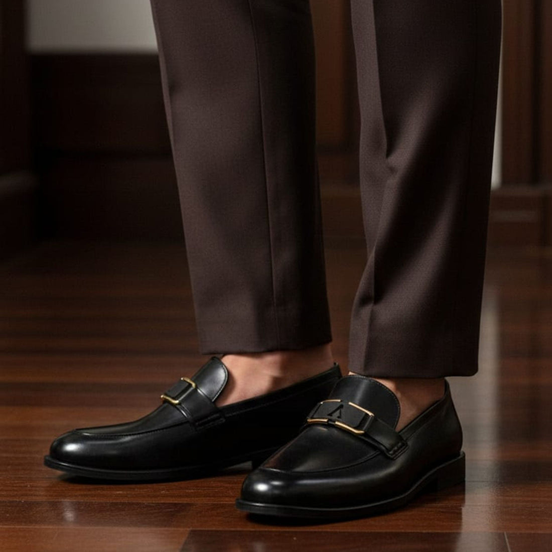 Crown Classic Black Loafer