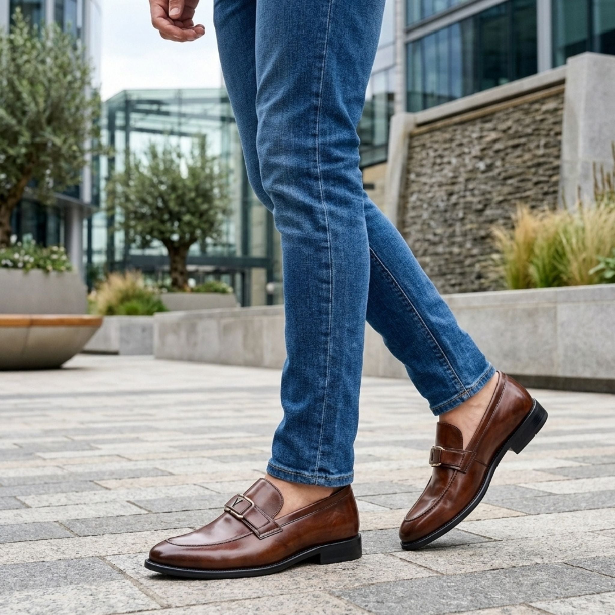Crown Classic V-Buckle Brown Loafer